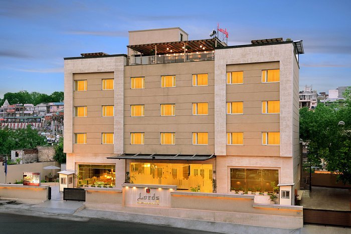 exterior-view1